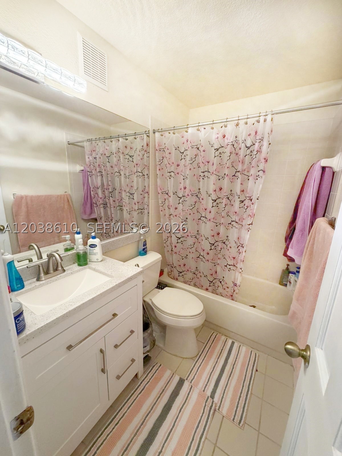 PEMBROKE POINTE - Residential