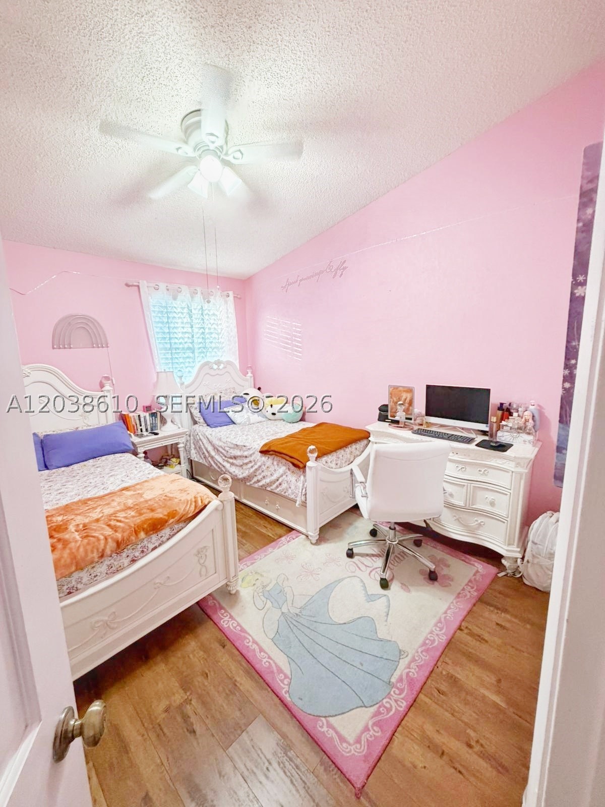PEMBROKE POINTE - Residential