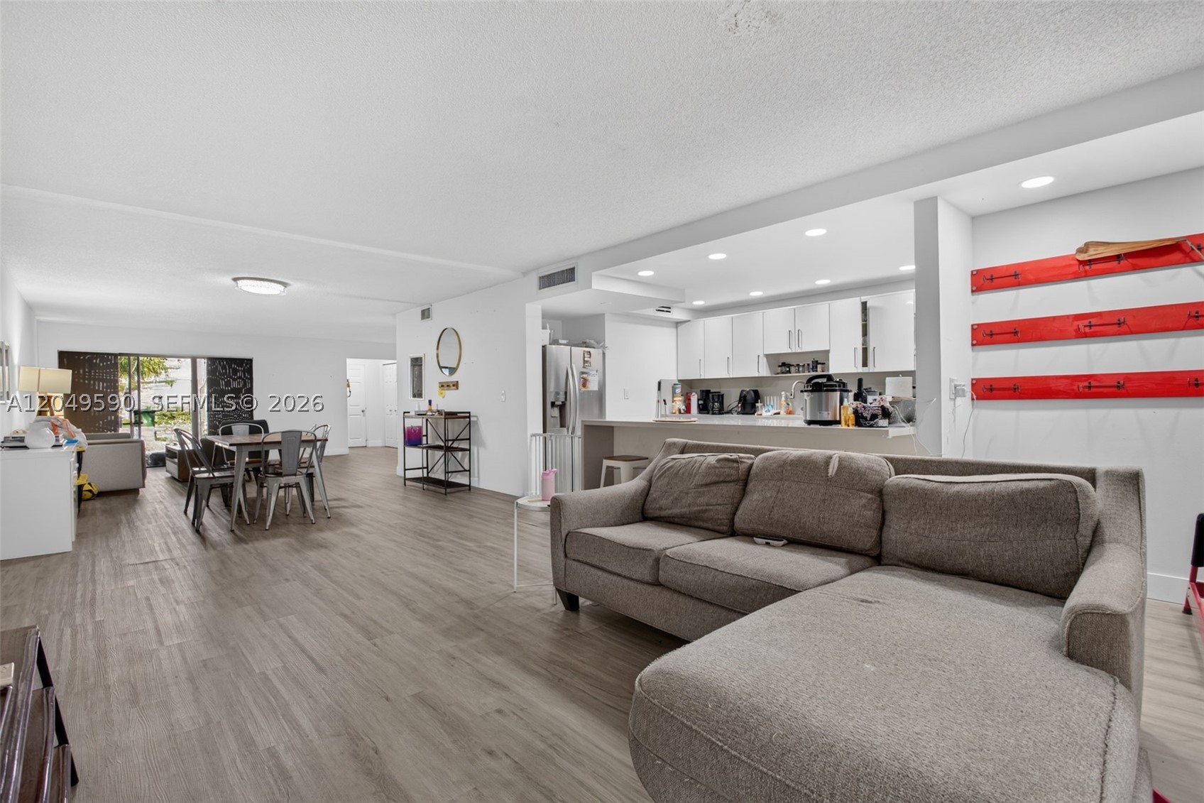 TOWNHOUSE VILLAGE AT BONA - Residential Lease