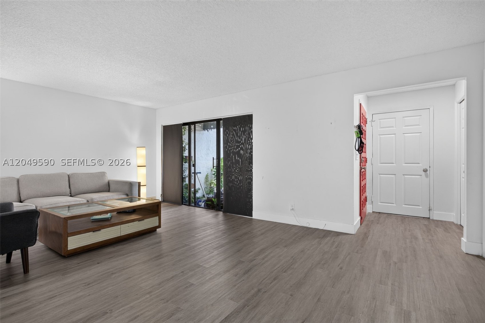 TOWNHOUSE VILLAGE AT BONA - Residential Lease