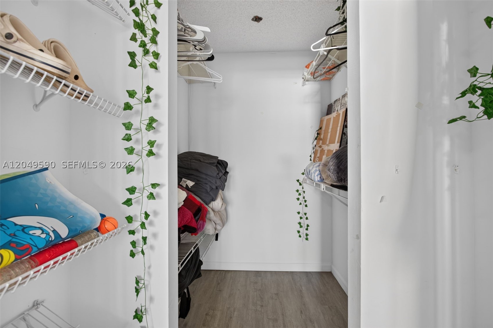 TOWNHOUSE VILLAGE AT BONA - Residential Lease