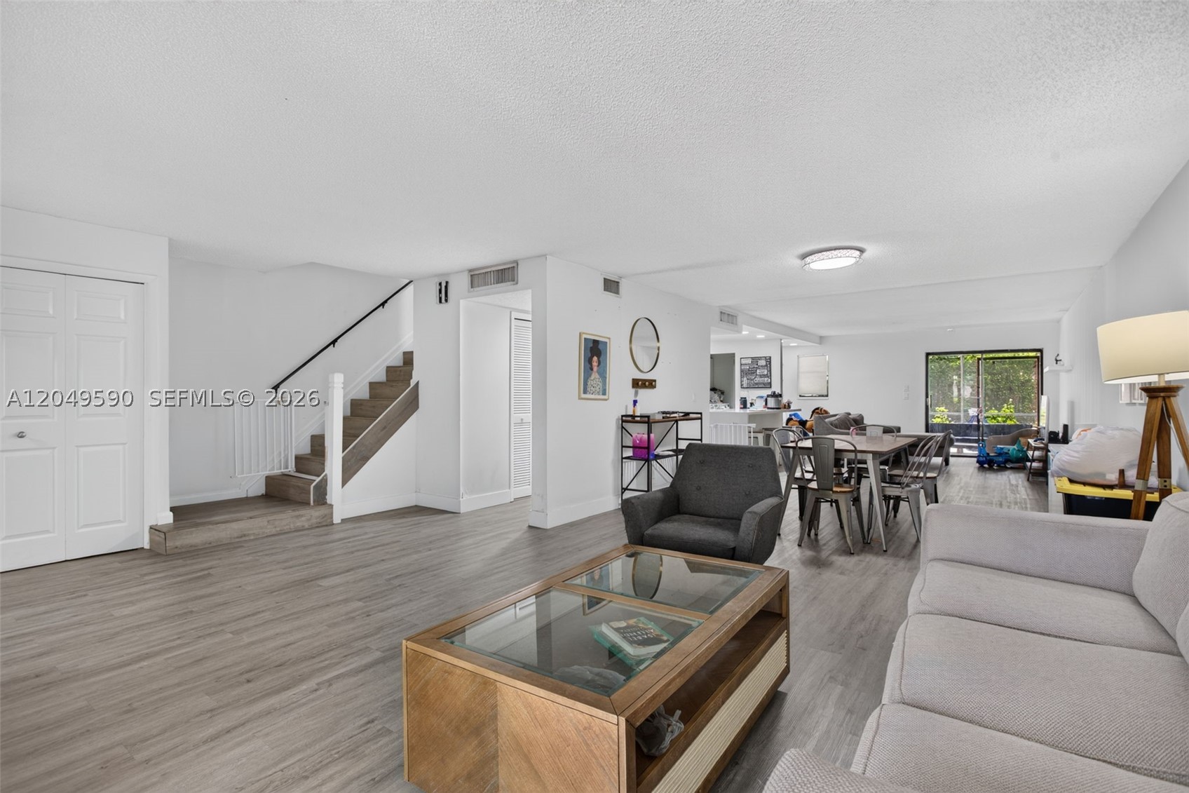 TOWNHOUSE VILLAGE AT BONA - Residential Lease
