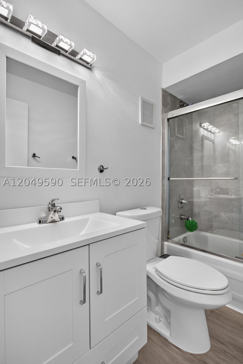 TOWNHOUSE VILLAGE AT BONA - Residential Lease
