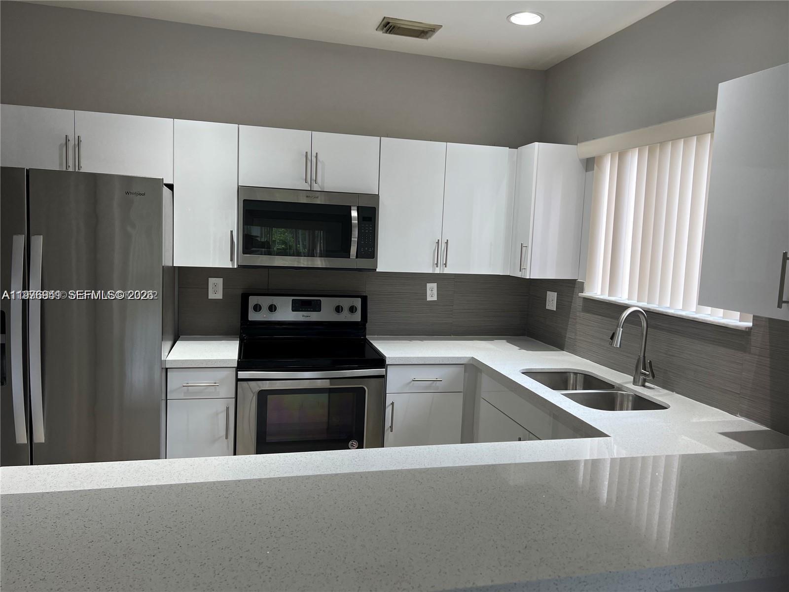 EMILIOS PLACE AT OASIS - Residential