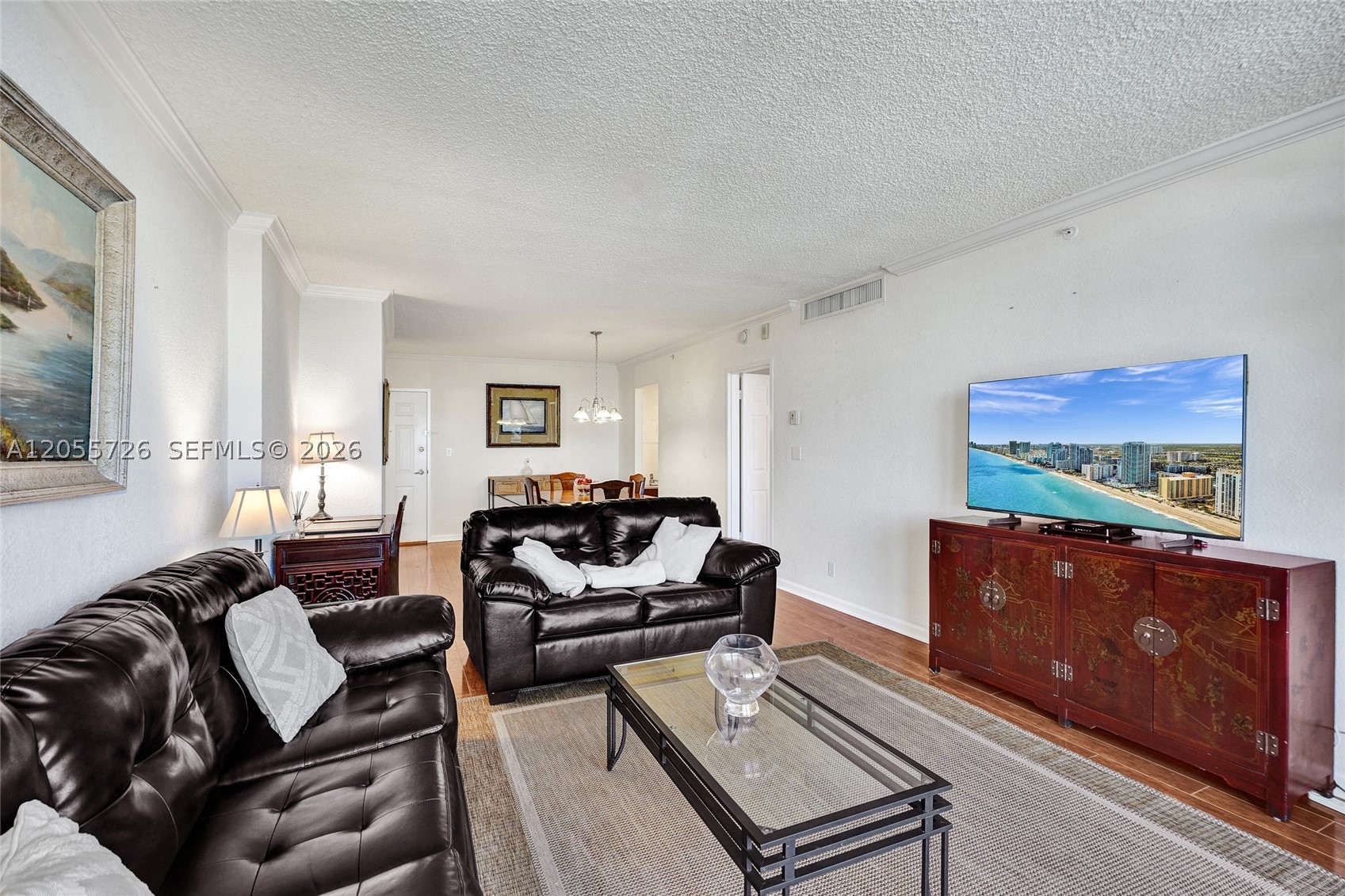 WAVE CONDO - Residential
