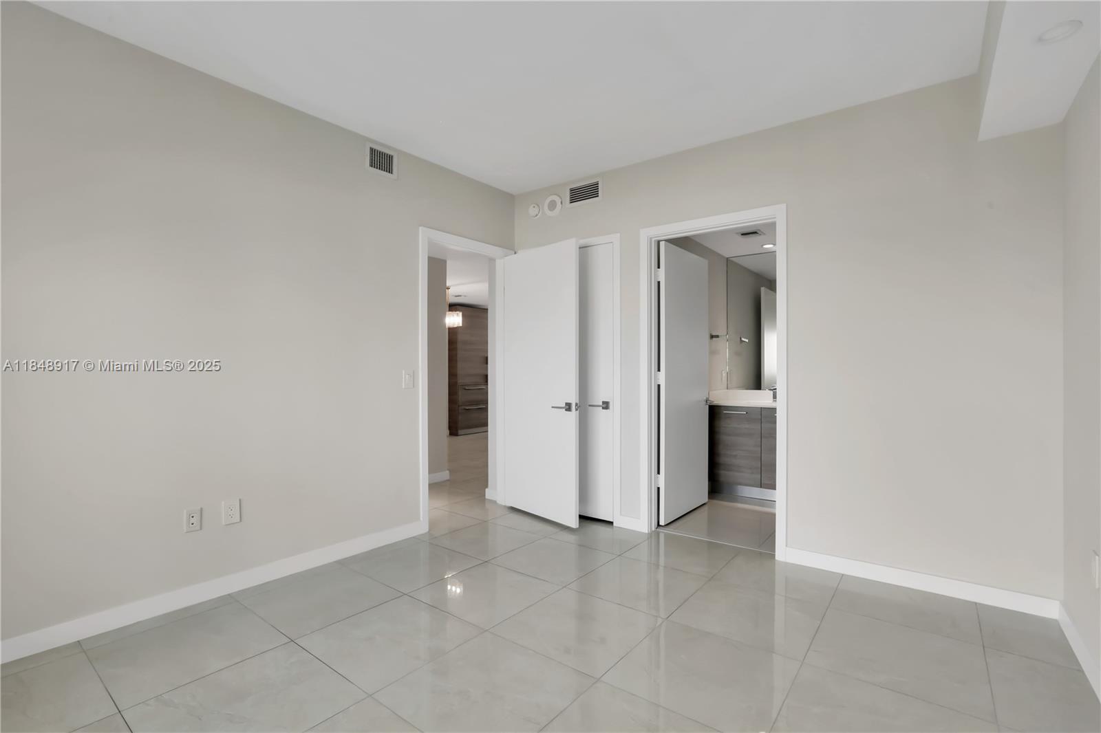 PARAISO BAY CONDO - Residential Lease