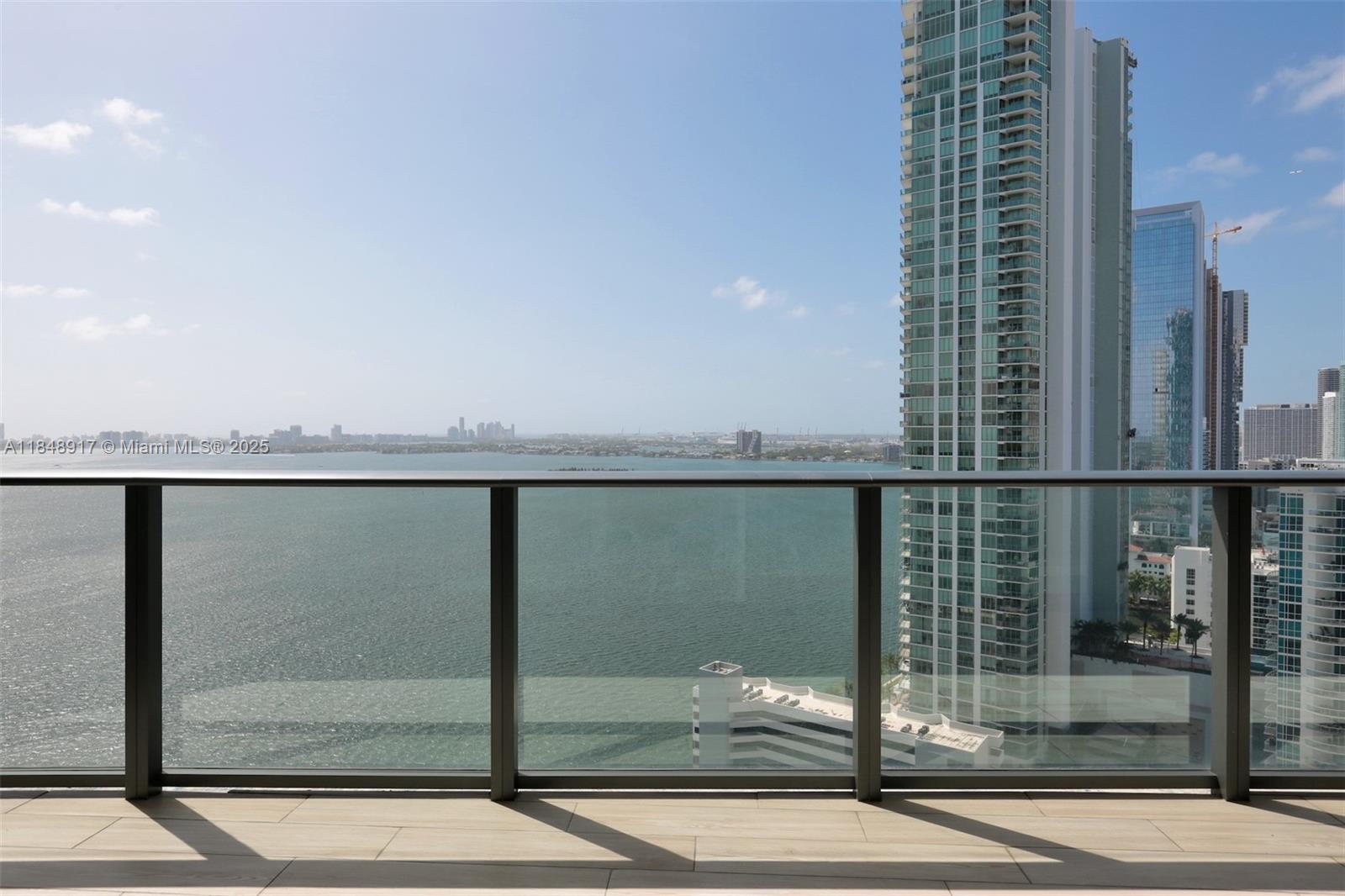 PARAISO BAY CONDO - Residential Lease