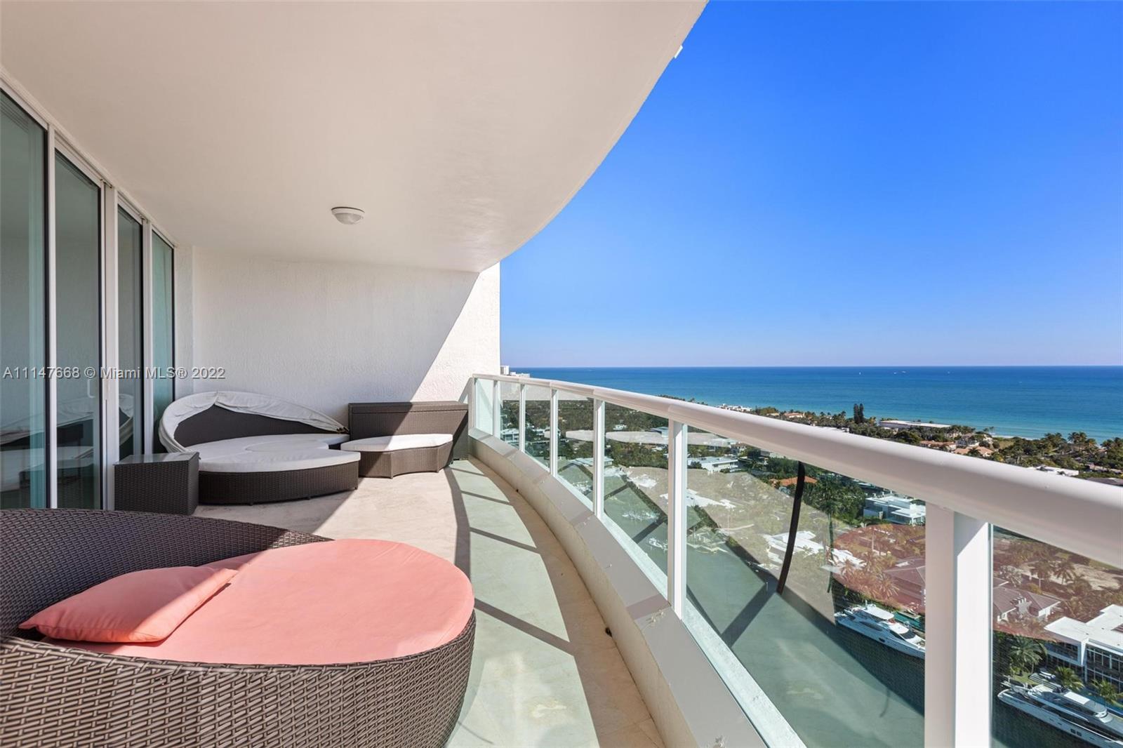 HAMPTONS SOUTH CONDO - Residential