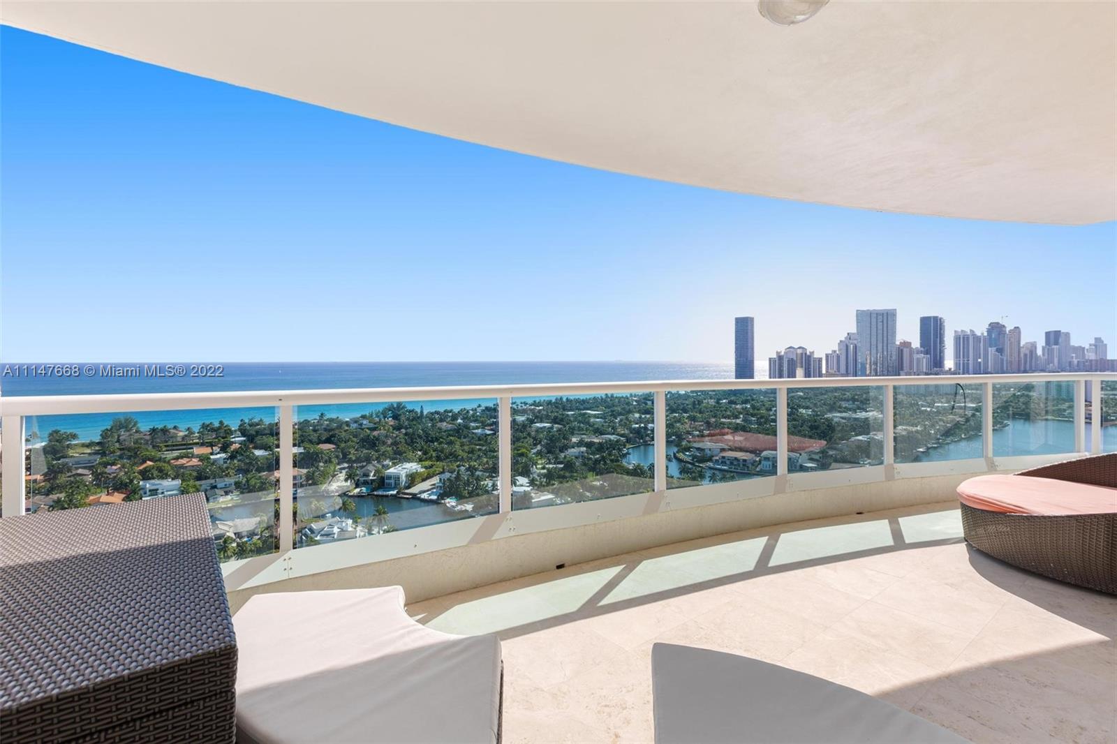 HAMPTONS SOUTH CONDO - Residential