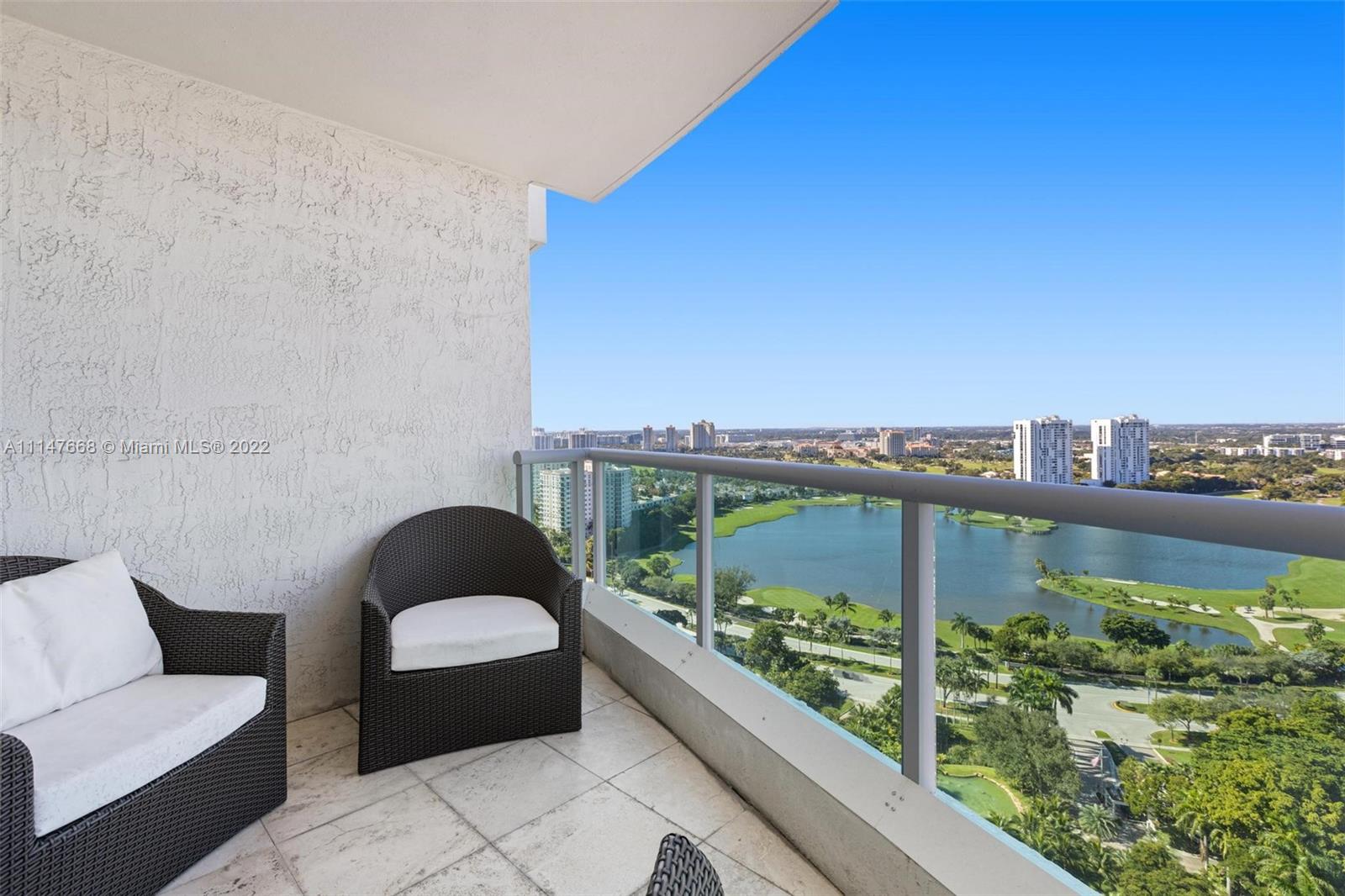 HAMPTONS SOUTH CONDO - Residential
