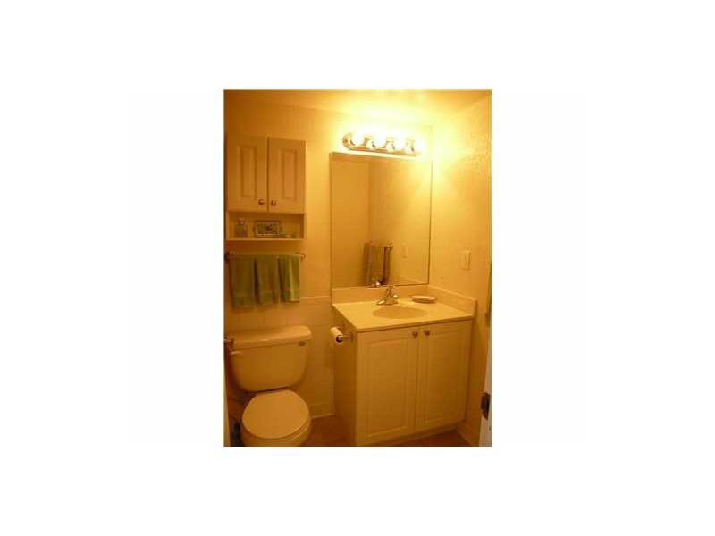 THE WAVE CONDO - Residential Lease