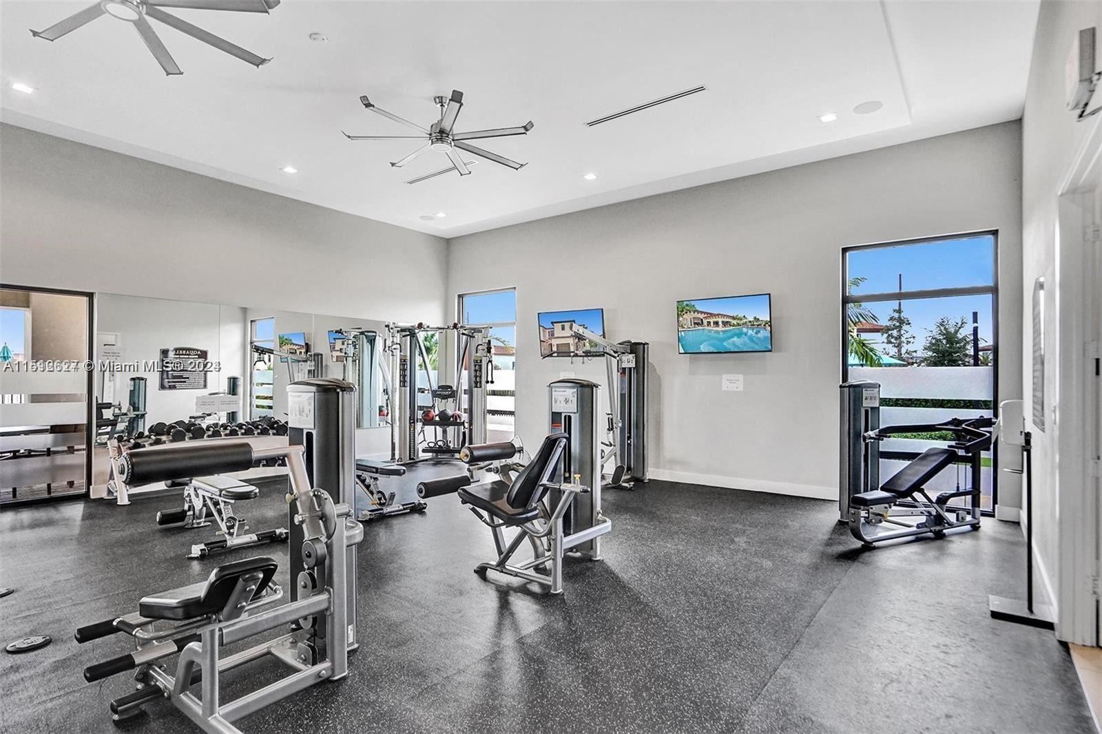 AQUABELLA NORTH REPLAT - Residential