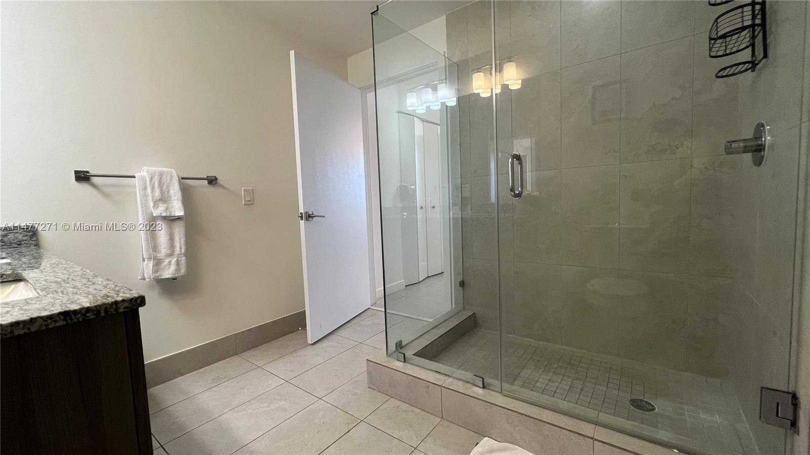 5350 PARK CONDO - Residential Lease