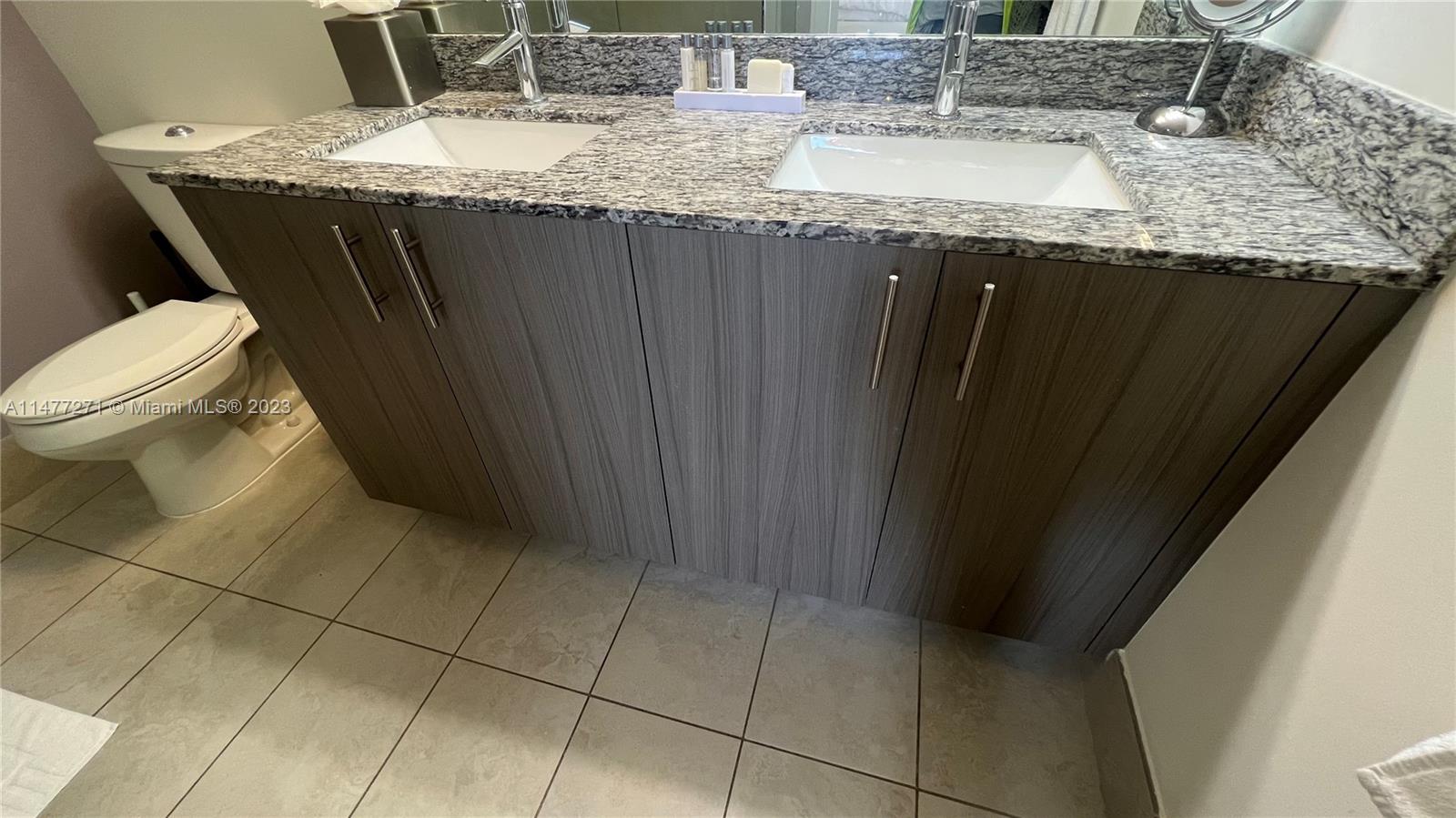 5350 PARK CONDO - Residential Lease