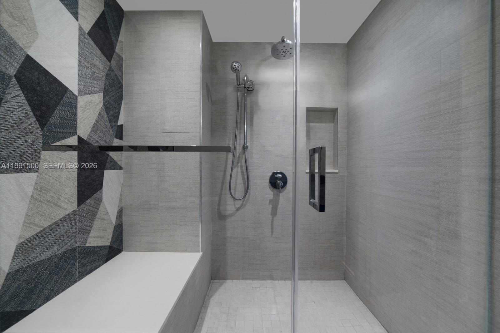 SOLIMAR CONDO - Residential