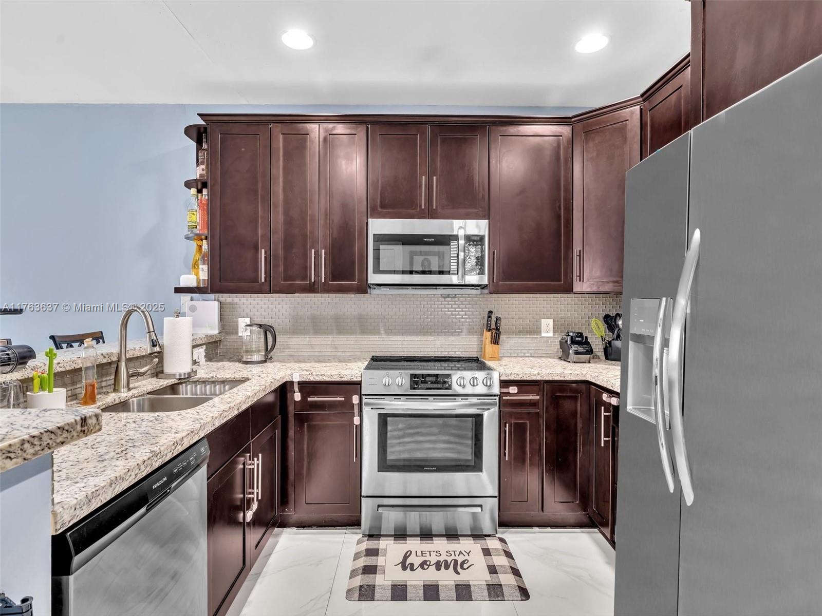GEORGETOWN - Residential