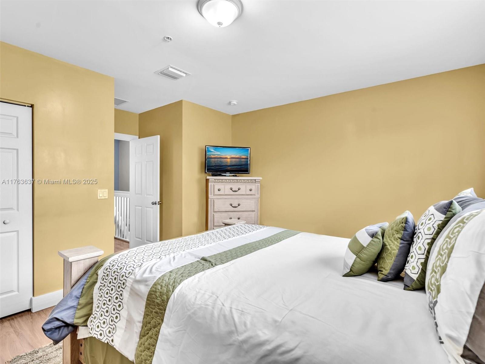 GEORGETOWN - Residential