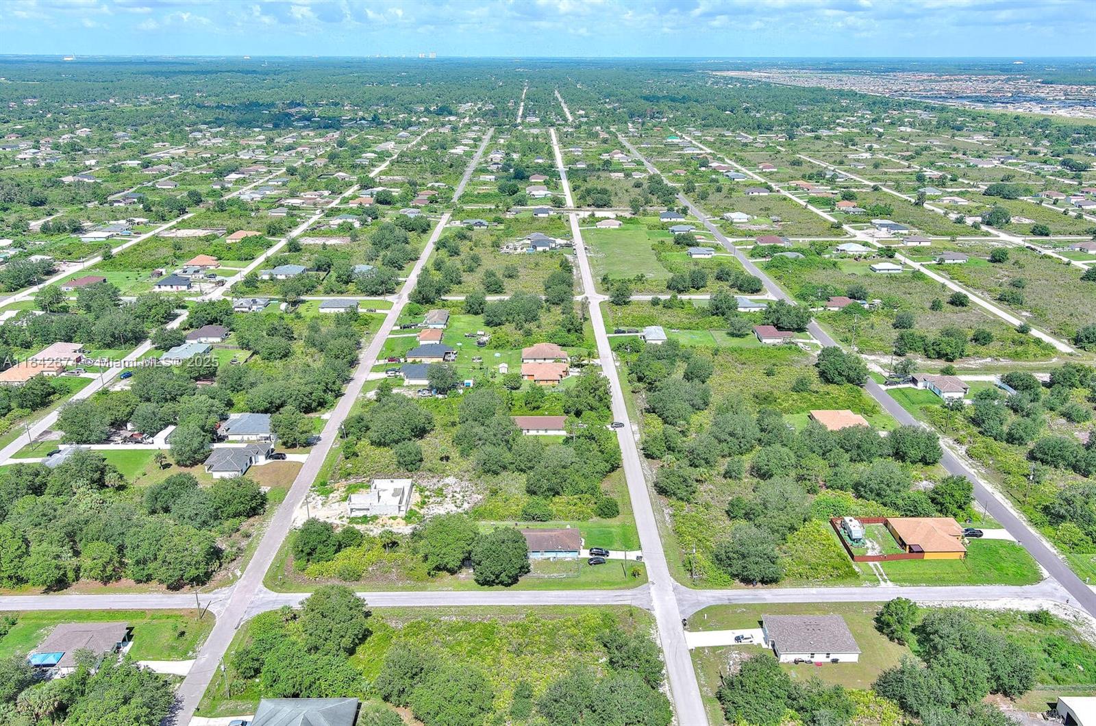 LEHIGH ACRES - Land