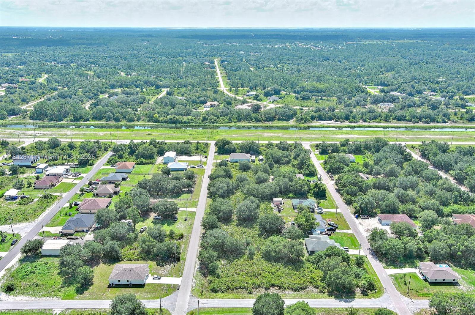 LEHIGH ACRES - Land