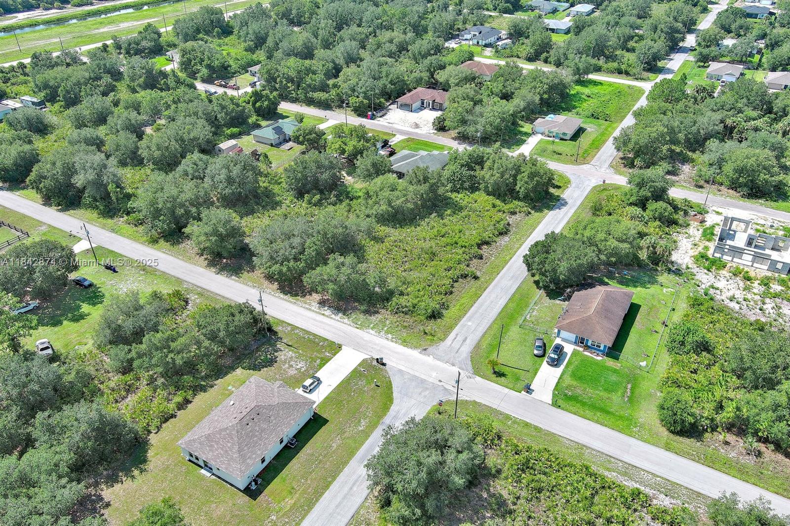 LEHIGH ACRES - Land