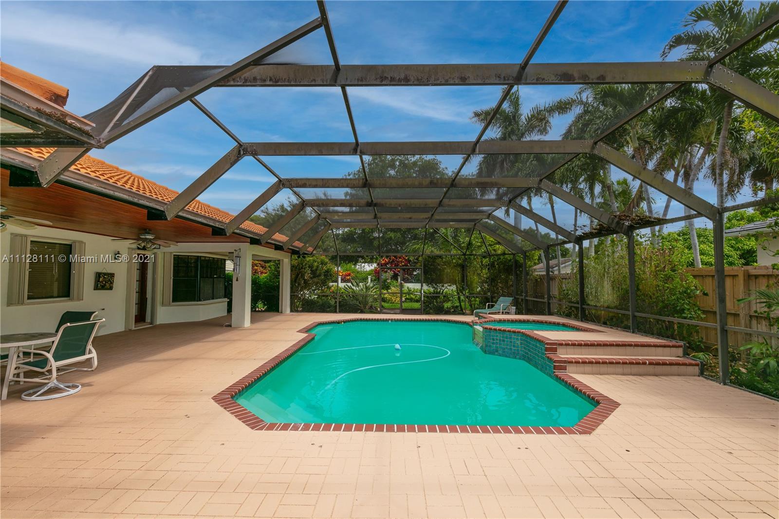 MANGO PARK ESTATES - Residential