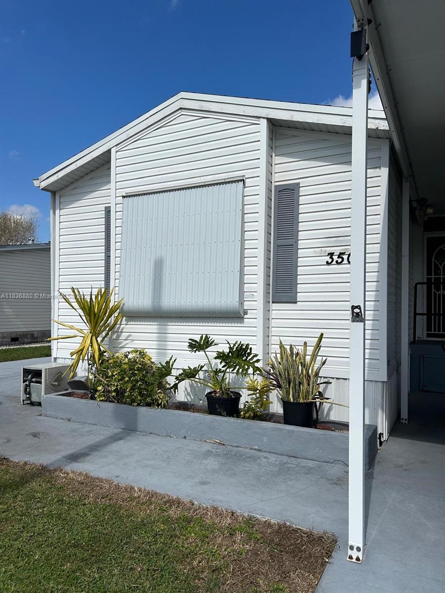 GATEWAY WEST CONDO - Residential Lease