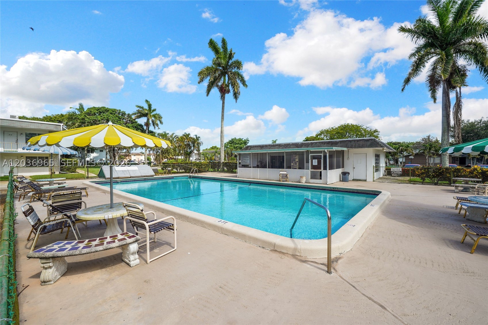 III DELWOOD WEST CONDO - Residential Lease