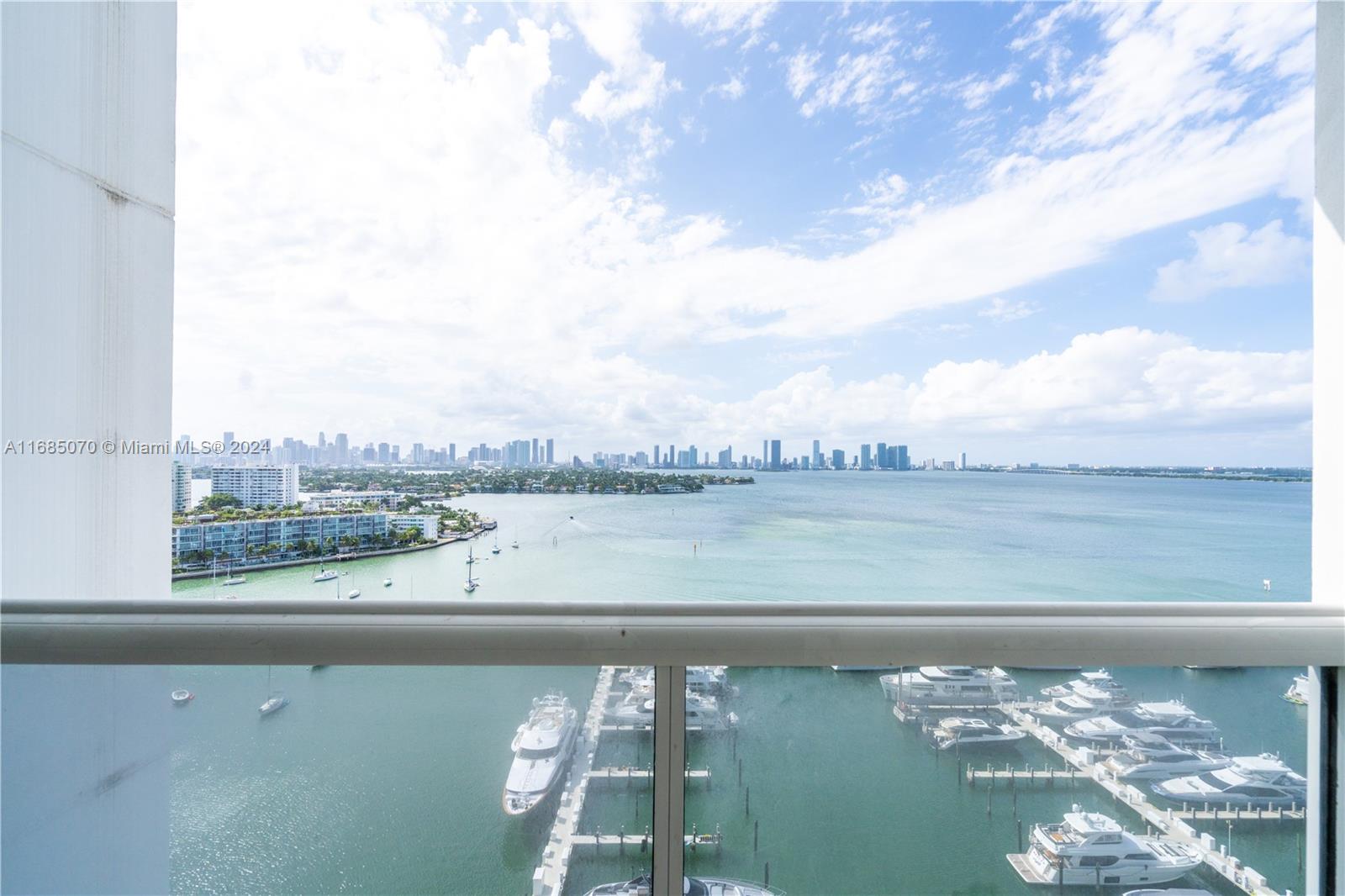 SUNSET HARBOUR SOUTH COND - Residential