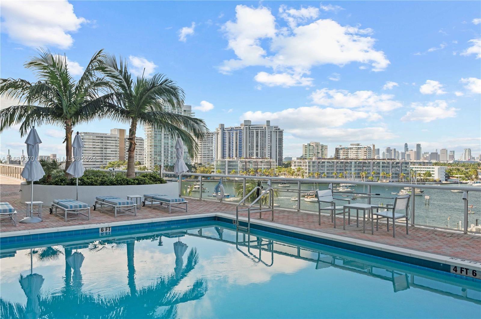SUNSET HARBOUR SOUTH COND - Residential
