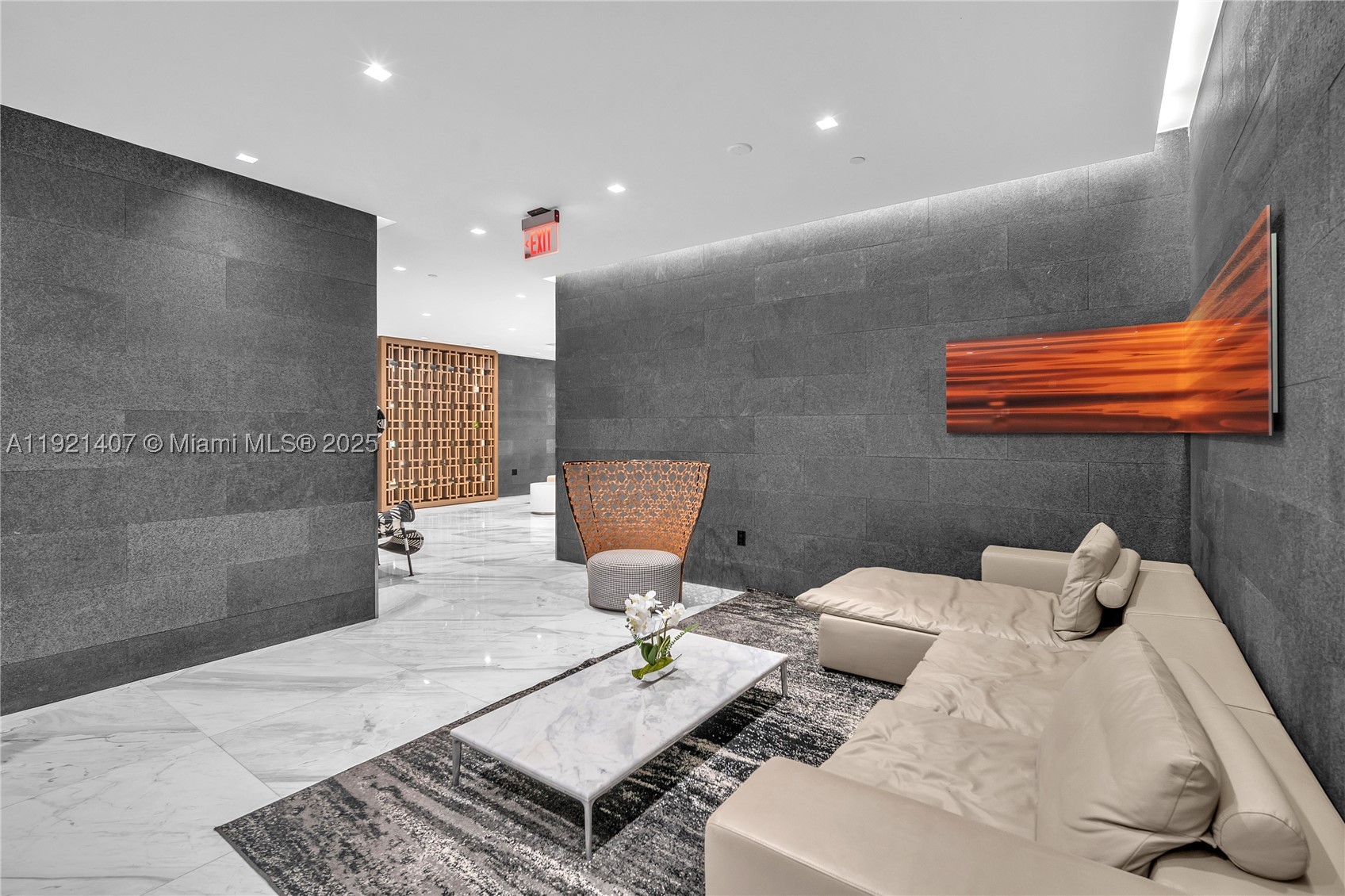 400 SUNNY ISLES CONDO EAST - Residential