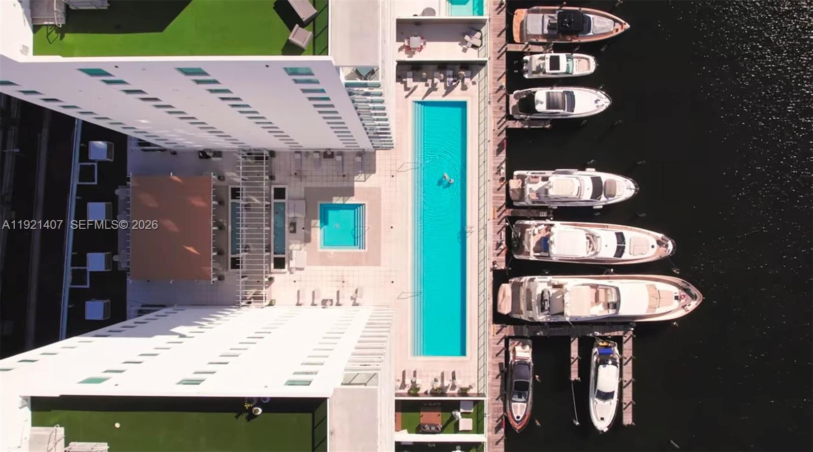 400 SUNNY ISLES CONDO EAST - Residential