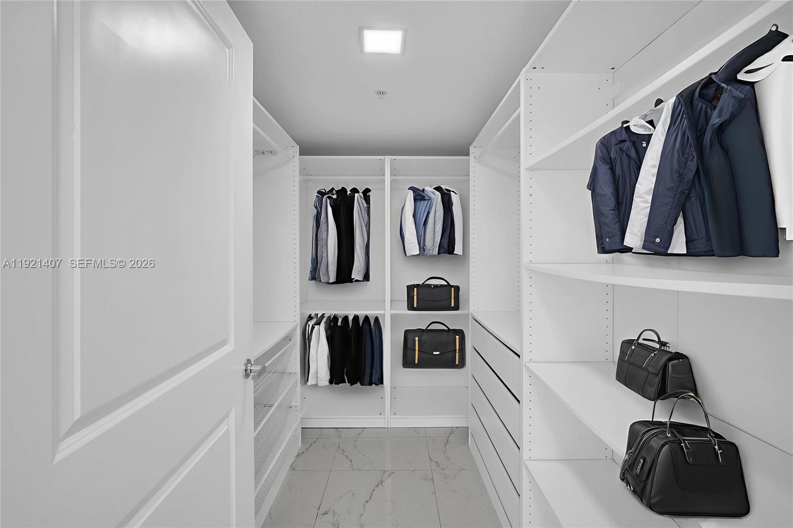 400 SUNNY ISLES CONDO EAST - Residential