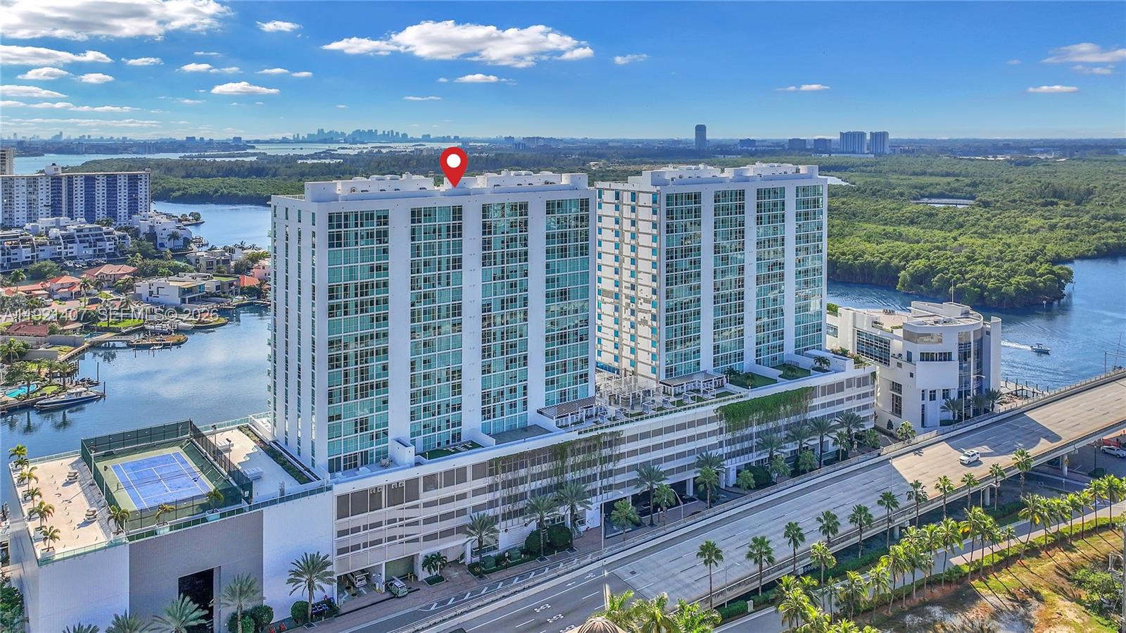 400 SUNNY ISLES CONDO EAST - Residential