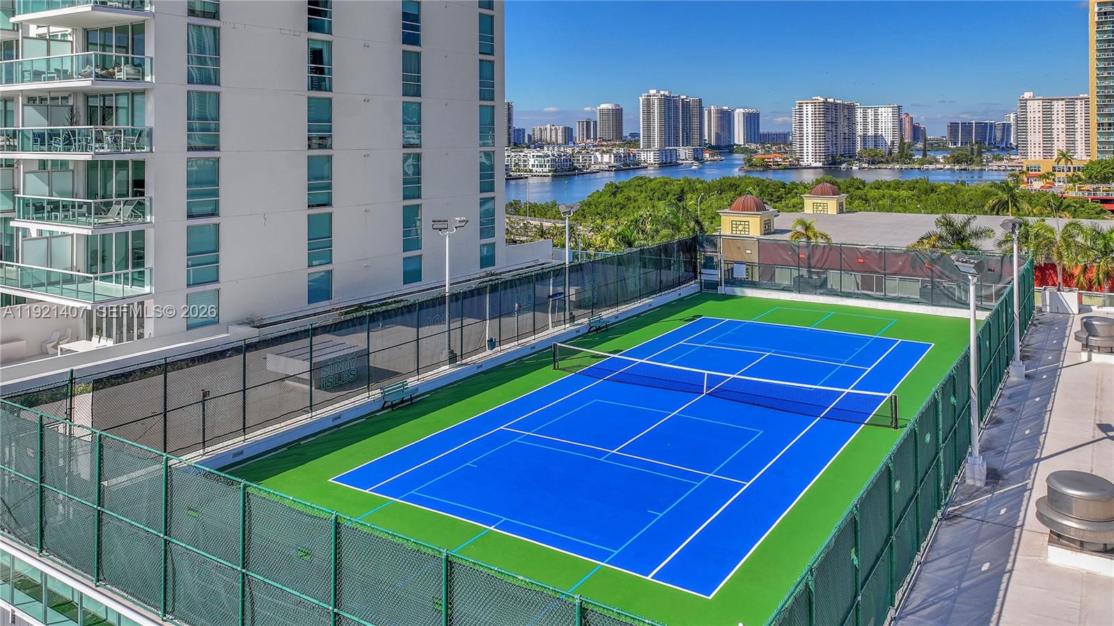 400 SUNNY ISLES CONDO EAST - Residential