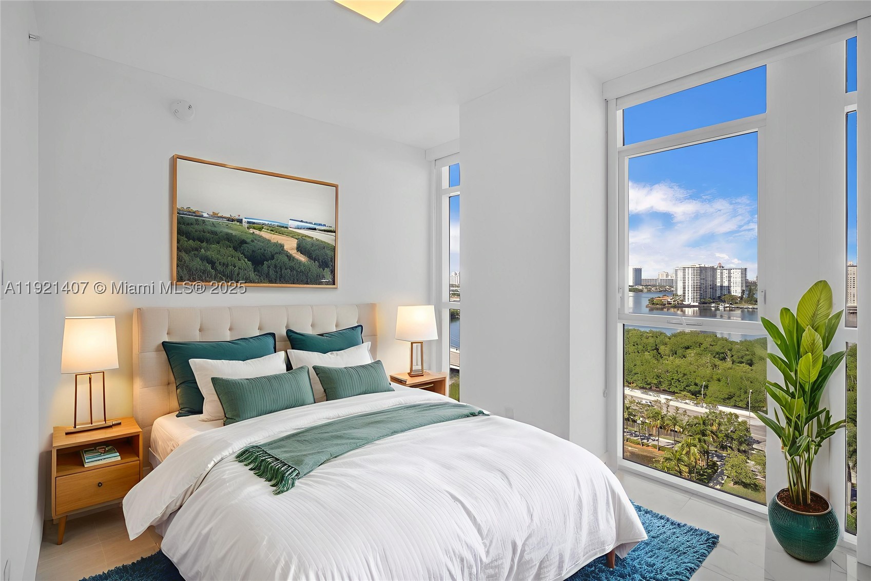 400 SUNNY ISLES CONDO EAST - Residential