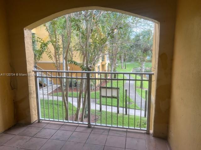LA VIA CONDO - Residential Lease