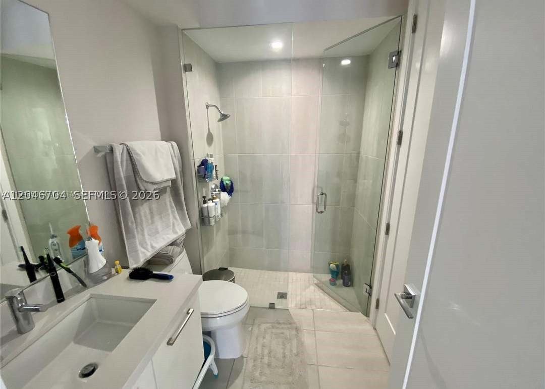 DOWNTOWN DORAL SOUTH PHAS - Residential
