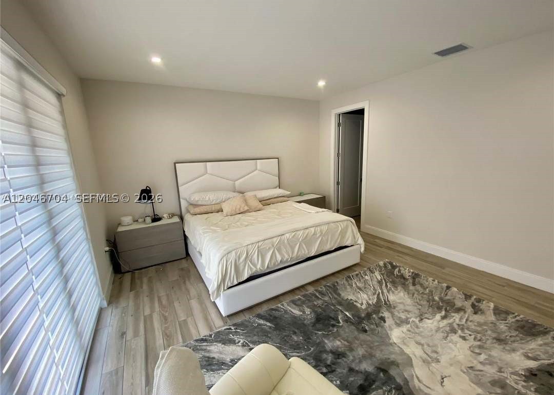 DOWNTOWN DORAL SOUTH PHAS - Residential