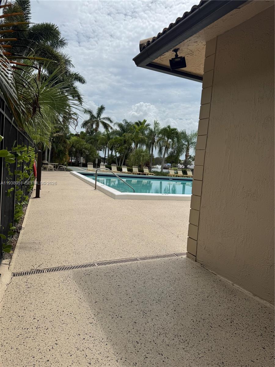 VIEWPOINTE CONDO - Residential