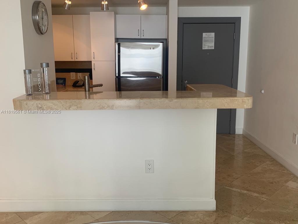 FORTUNE HOUSE CONDO - Residential Lease