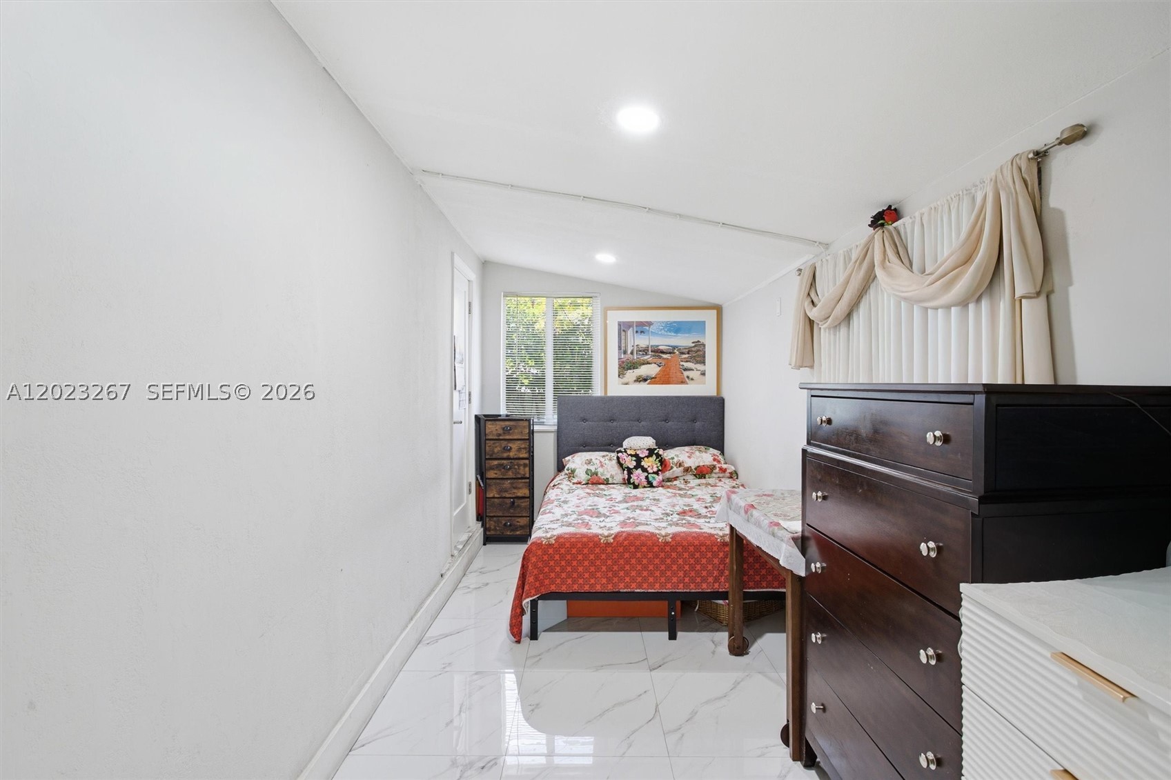 KIRKLAND HEIGHTS AMD - Residential