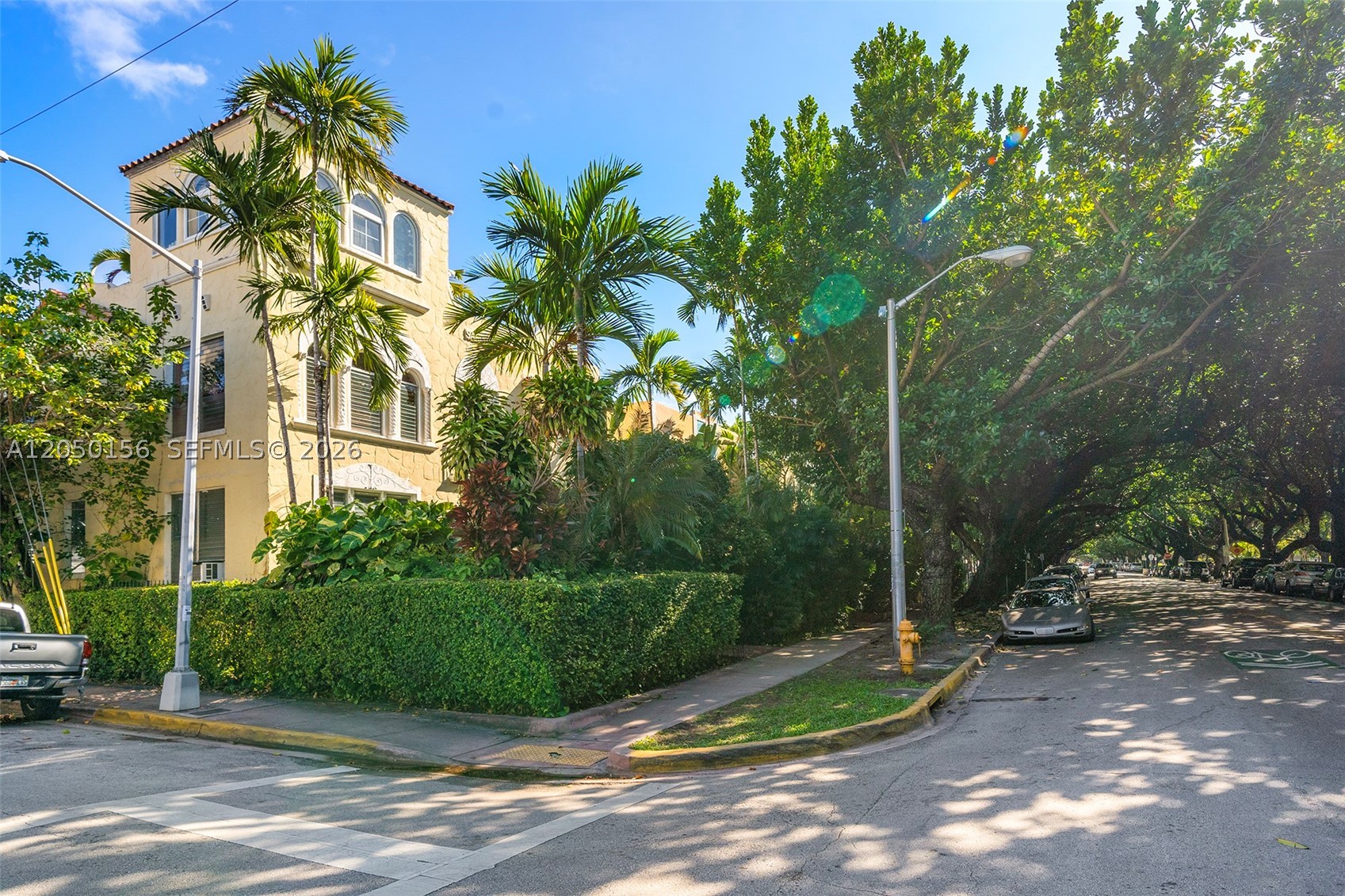 Charming 1927 building on tree-lined Meridian Ave directly across from Flamingo Park. 7 minute walk to Lincoln Road, Ocean Drive and the beach. Like a large house in Spain. Only 10 rental units. Quiet but social building with courtyard garden. Owner lives in building and manages property. Cats allowed.