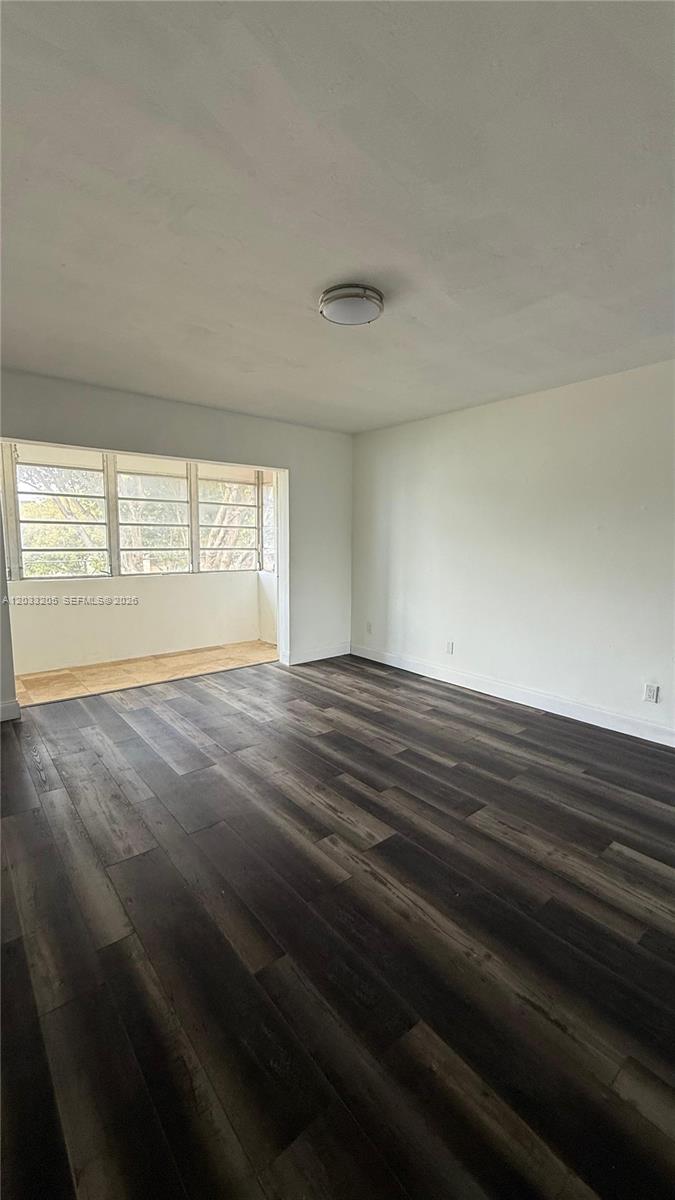 FOURTH HORIZONS CONDO - Residential