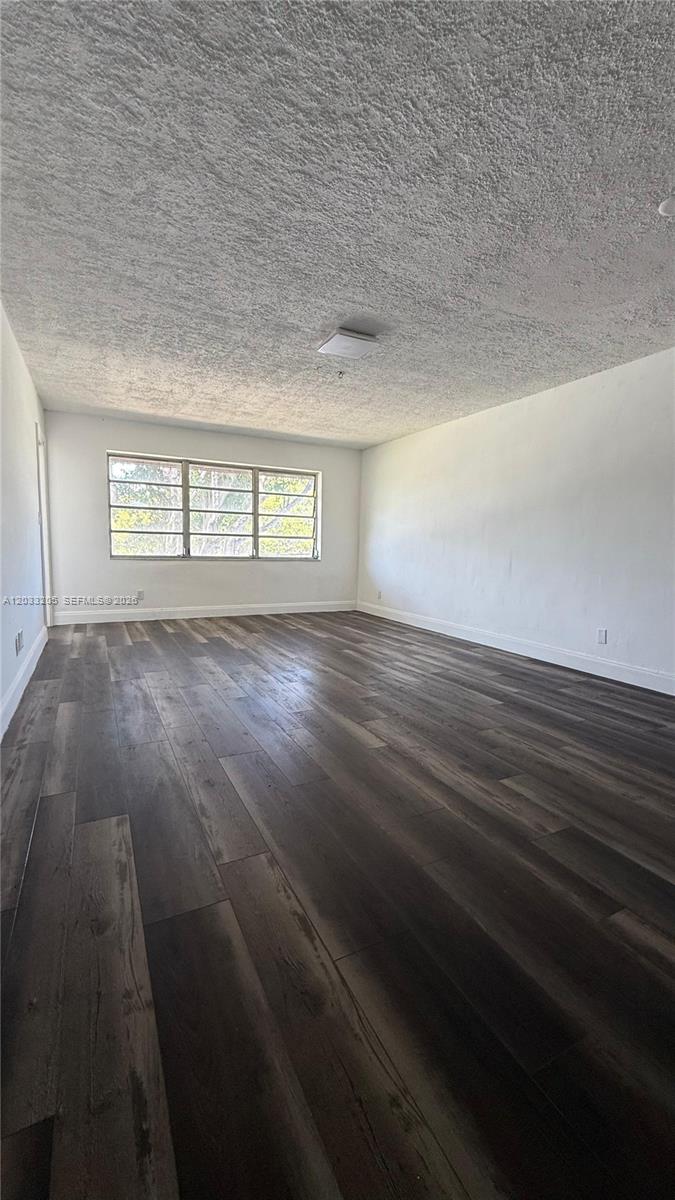 FOURTH HORIZONS CONDO - Residential