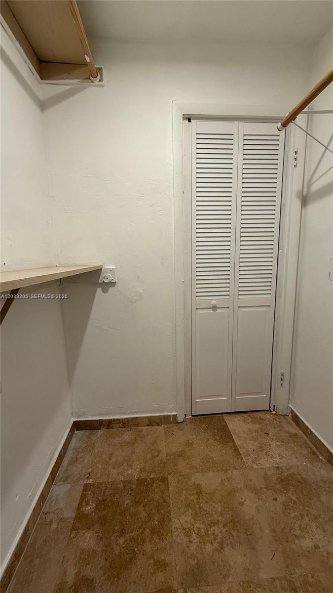 FOURTH HORIZONS CONDO - Residential