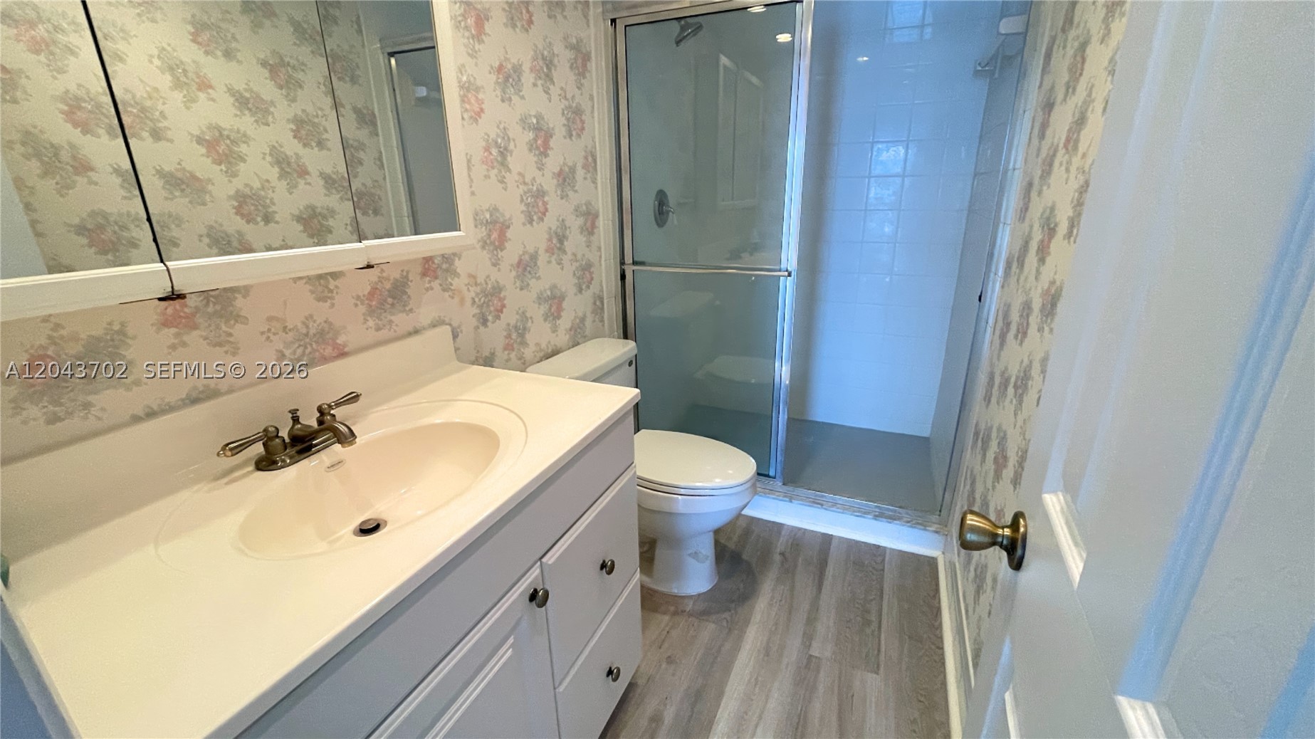 LAKE HARBOUR TOWERS CONDO - Residential