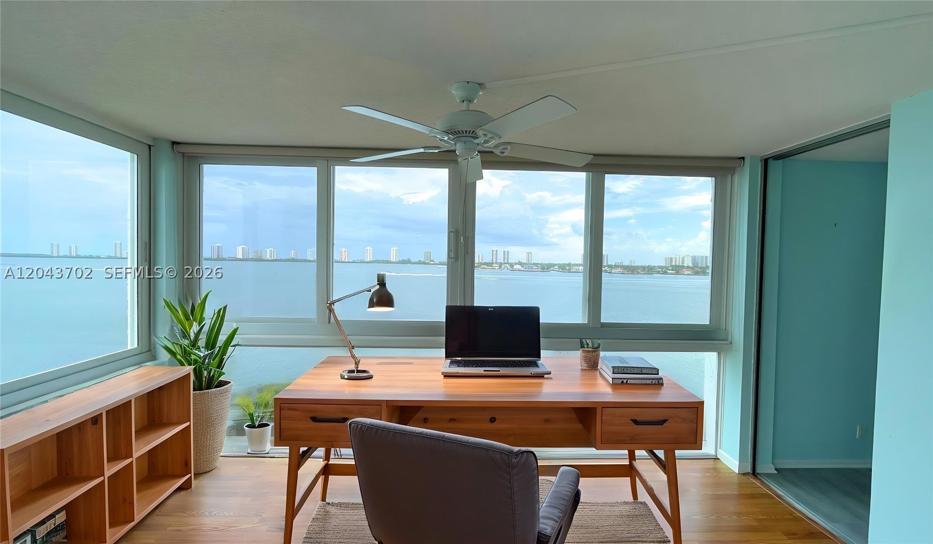 LAKE HARBOUR TOWERS CONDO - Residential