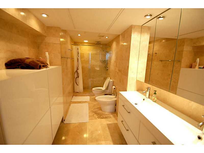 FLAMINGO SOUTH BEACH I CO - Residential Lease