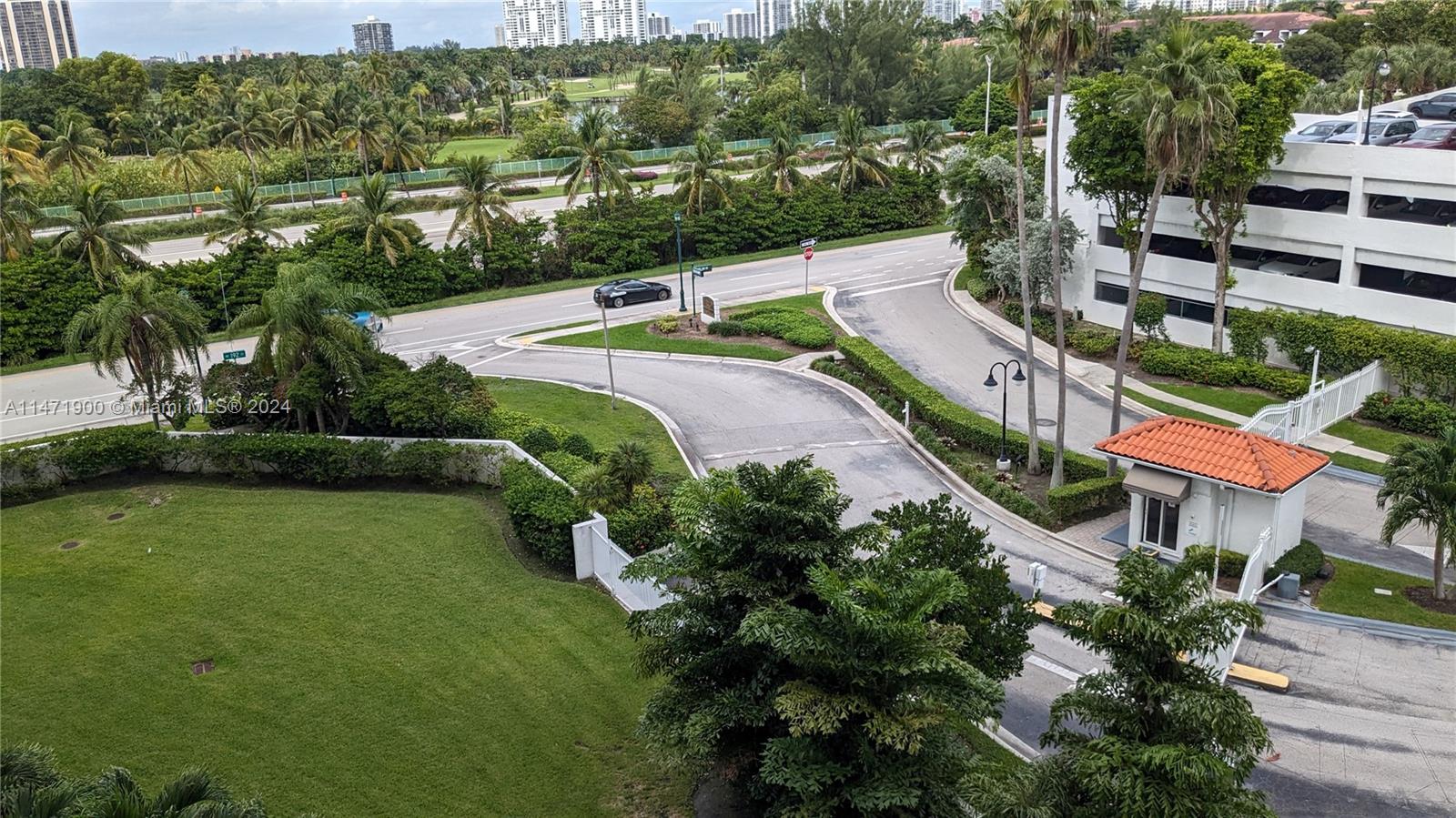 PARC CENTRAL AVENTURA EAS - Residential