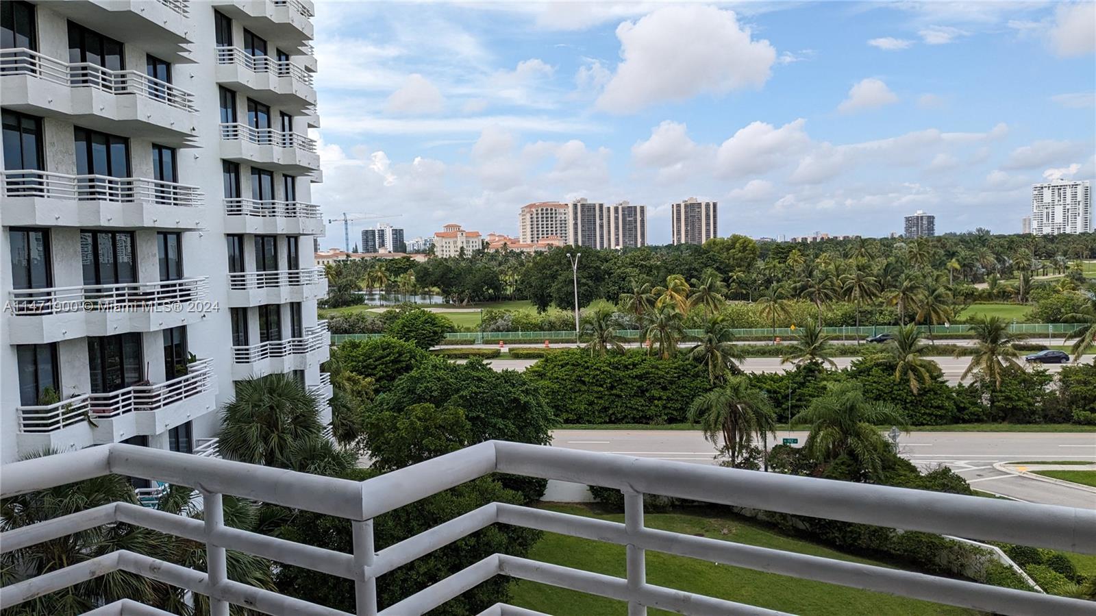 PARC CENTRAL AVENTURA EAS - Residential
